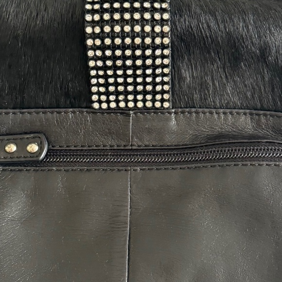 DX Touch Cowhide Italian Black Leather with Swarovski Crystals - Picture 2 of 6